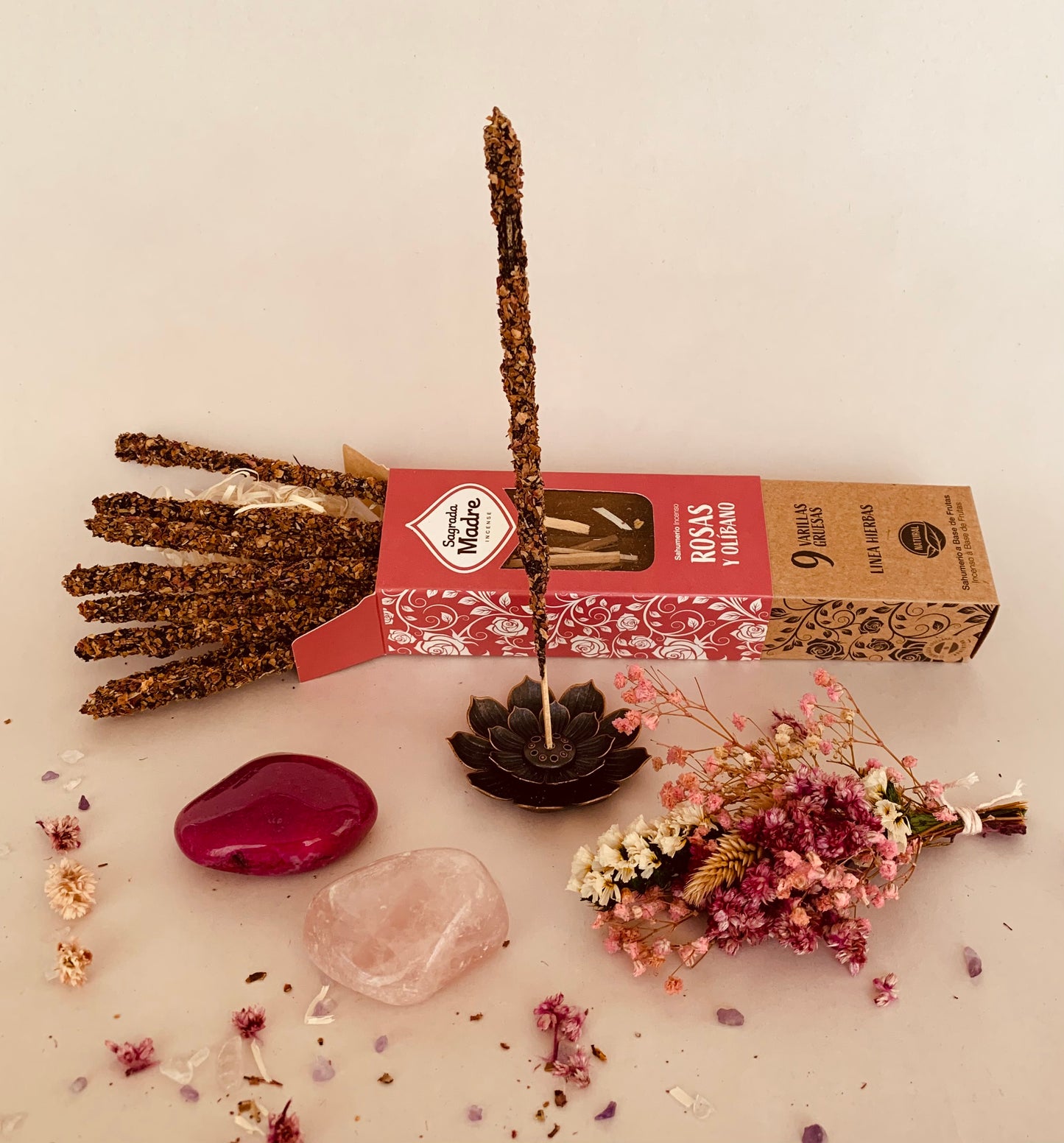 Mini kit Inciensos Rosas y Olíbano con Flor de Lotto y Cuarzos
